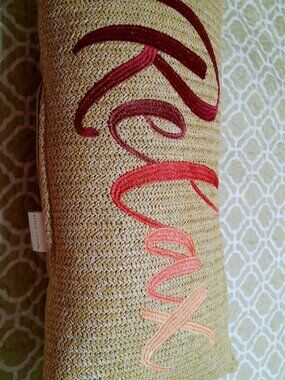 allen + roth Graphic print Relax Rectangular Lumbar pillow GREAT CONDITION